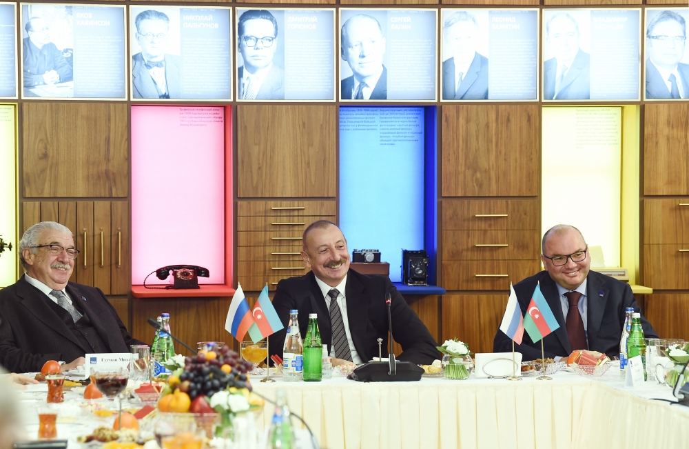 President Ilham Aliyev, First Lady Mehriban Aliyeva meet with leaders of Russia’s top mass media at TASS headquarters (PHOTO/VIDEO)