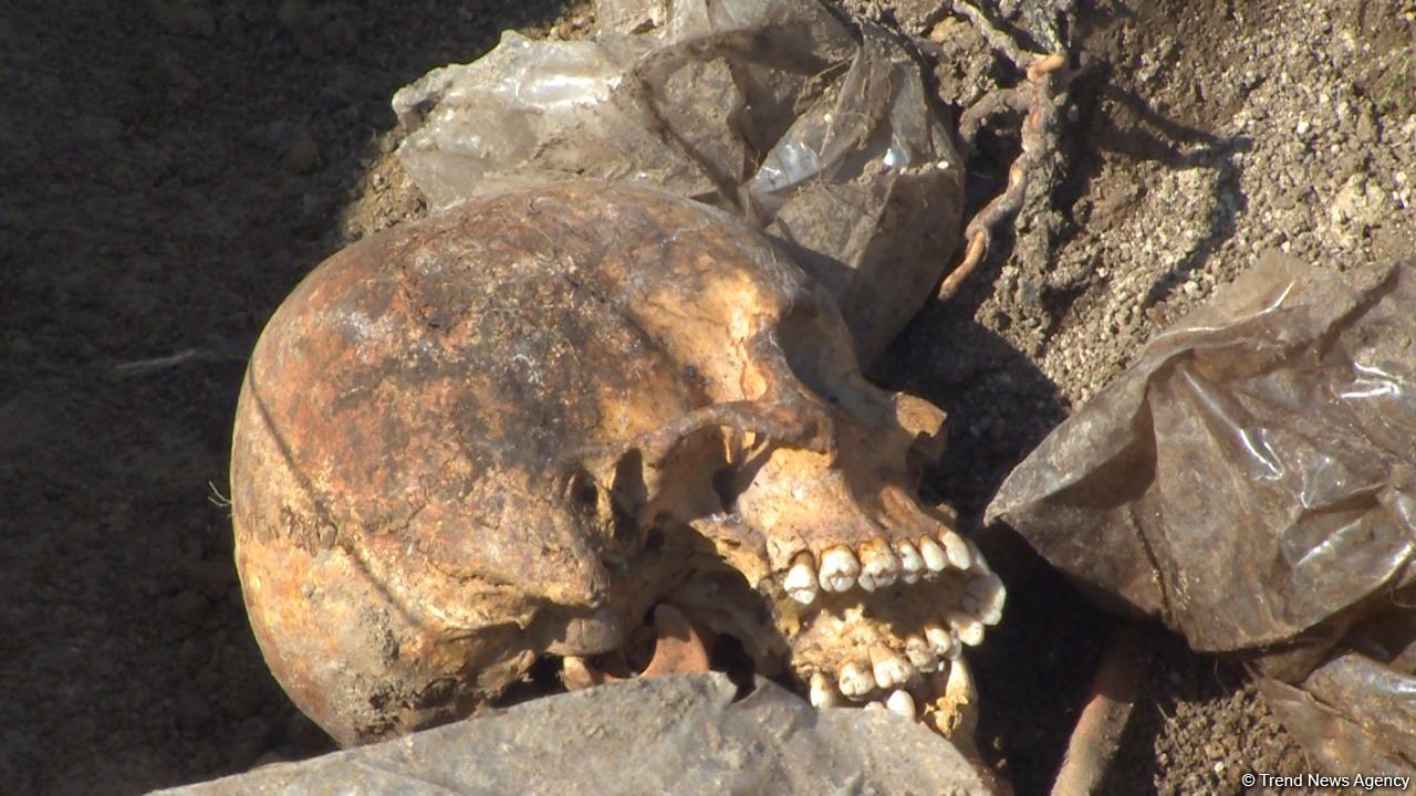 Azerbaijan finds mass grave in Khojavand district (PHOTO)