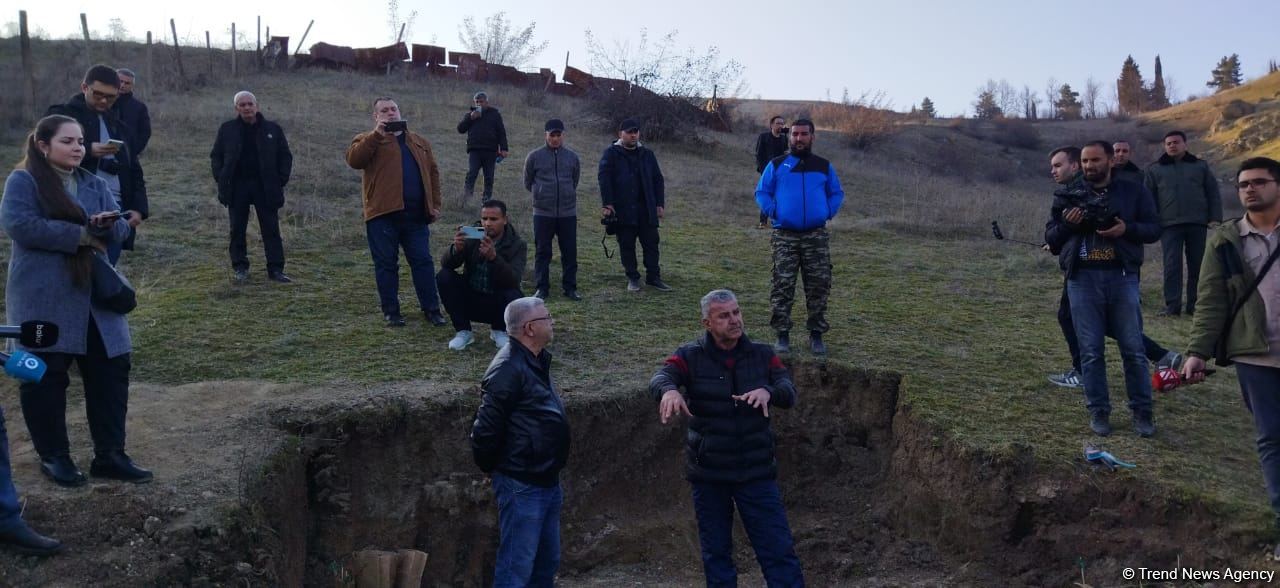 Representatives of foreign, local media are at mass grave site in Azerbaijan's Khojavand (PHOTO)