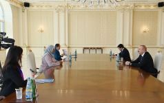 President Ilham Aliyev receives Executive Director of UN Human Settlements Programme (PHOTO/VIDEO)