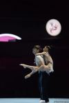 Azerbaijani gymnasts demonstrate balance exercise at World Championships in Baku (PHOTO)