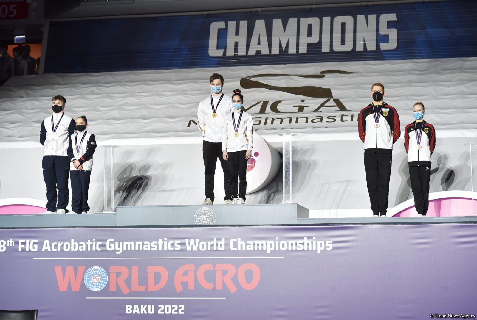 Awards ceremony among mixed pairs, women's and men's groups held at 28th FIG Acrobatic Gymnastics World Championships in Baku (PHOTO)