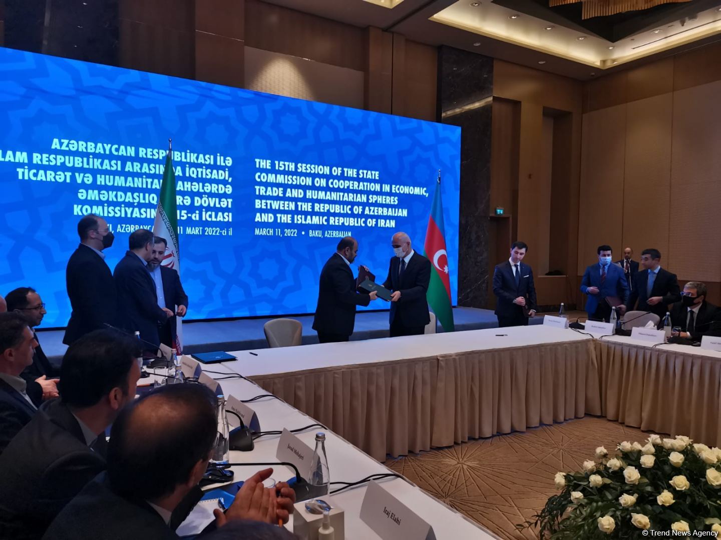 Azerbaijan, Iran sign historic document (PHOTO)