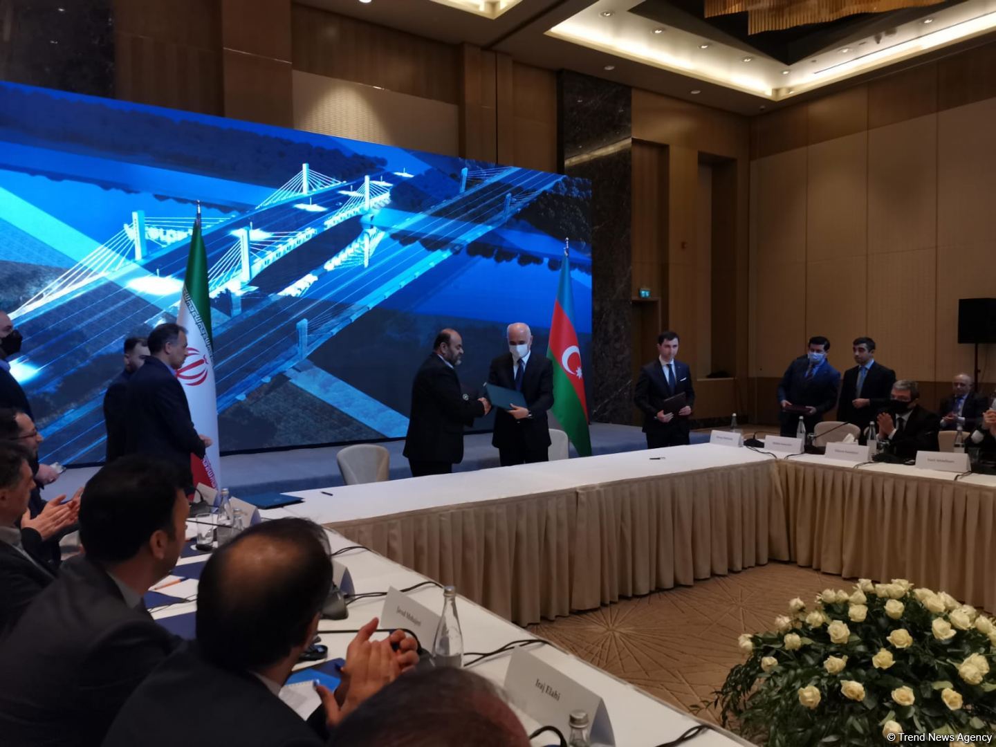 Azerbaijan, Iran sign historic document (PHOTO)