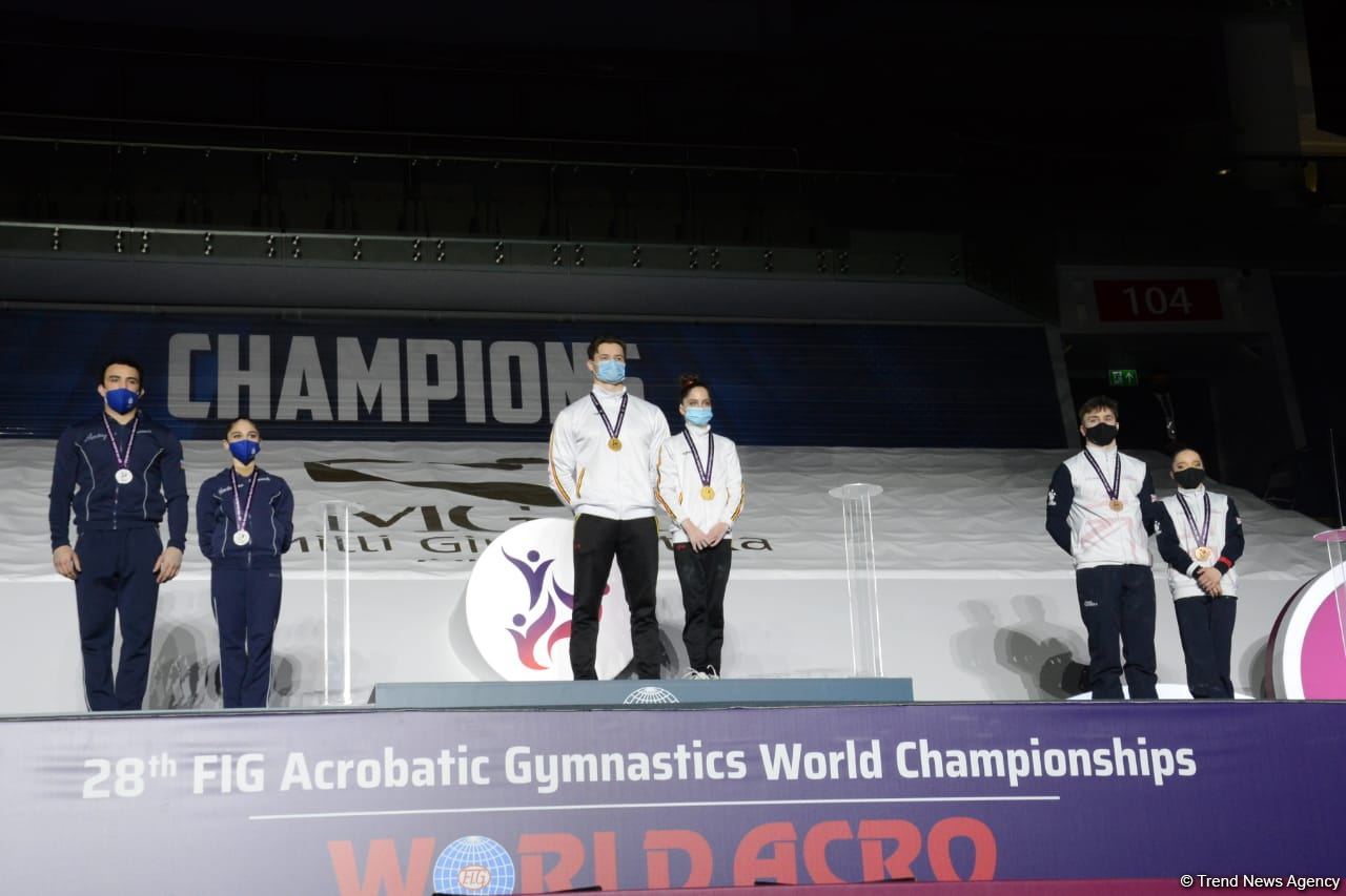 World Championship in Baku: awarding ceremony among mixed doubles, women's and men's groups took place (PHOTO)
