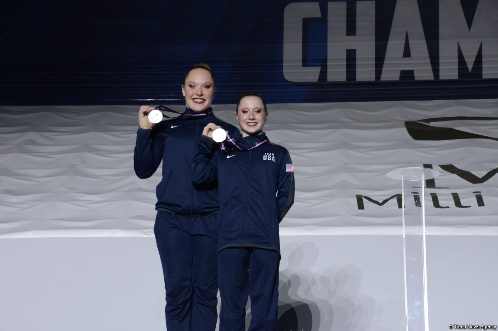 Baku hosts awards ceremony for women's, men's pairs at World Championships (PHOTO)