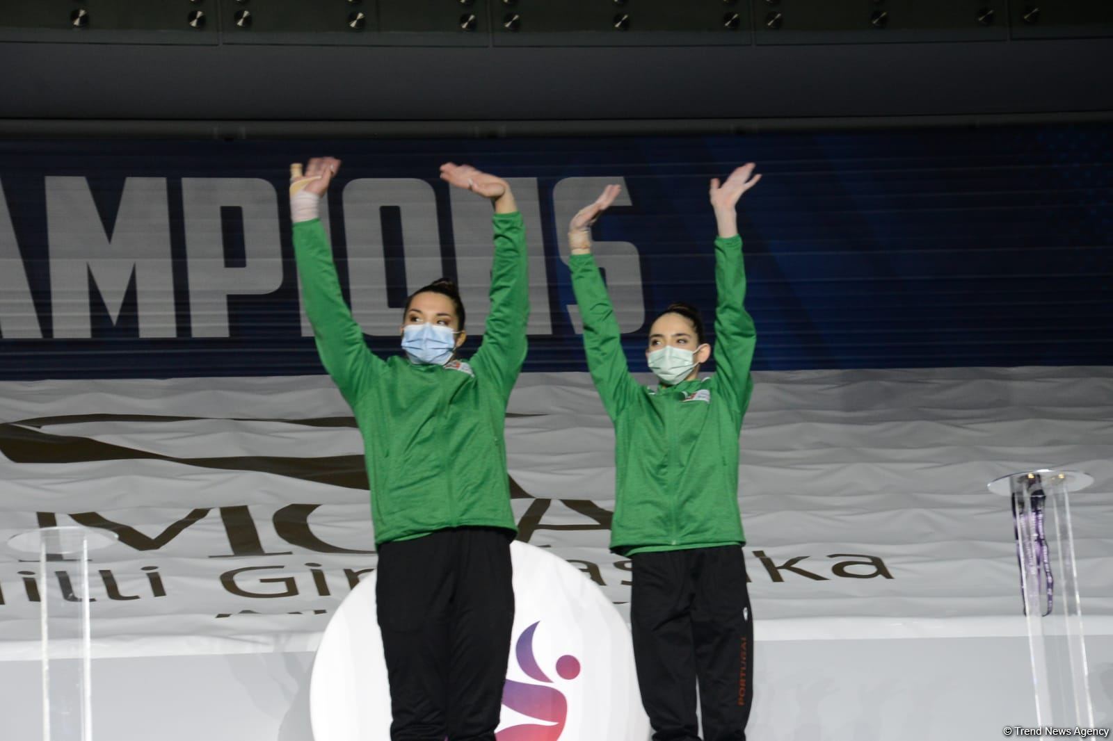 Baku hosts awards ceremony for women's, men's pairs at World Championships (PHOTO)