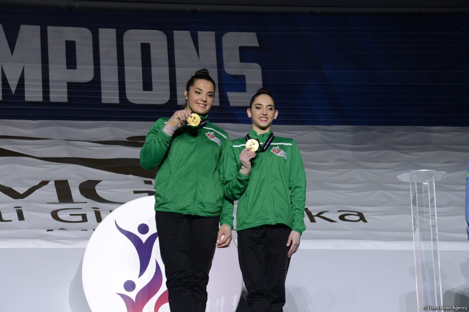 Baku hosts awards ceremony for women's, men's pairs at World Championships (PHOTO)