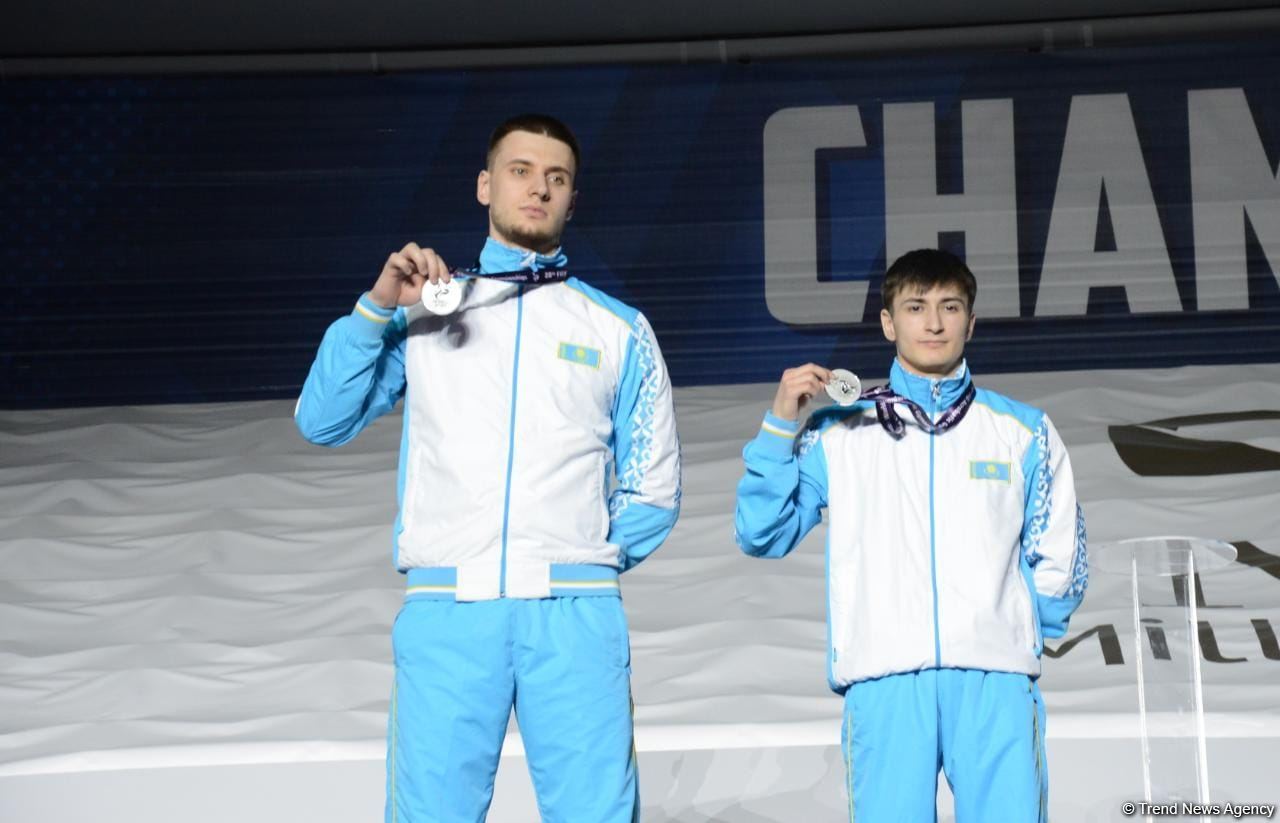 Baku hosts awards ceremony for women's, men's pairs at World Championships (PHOTO)