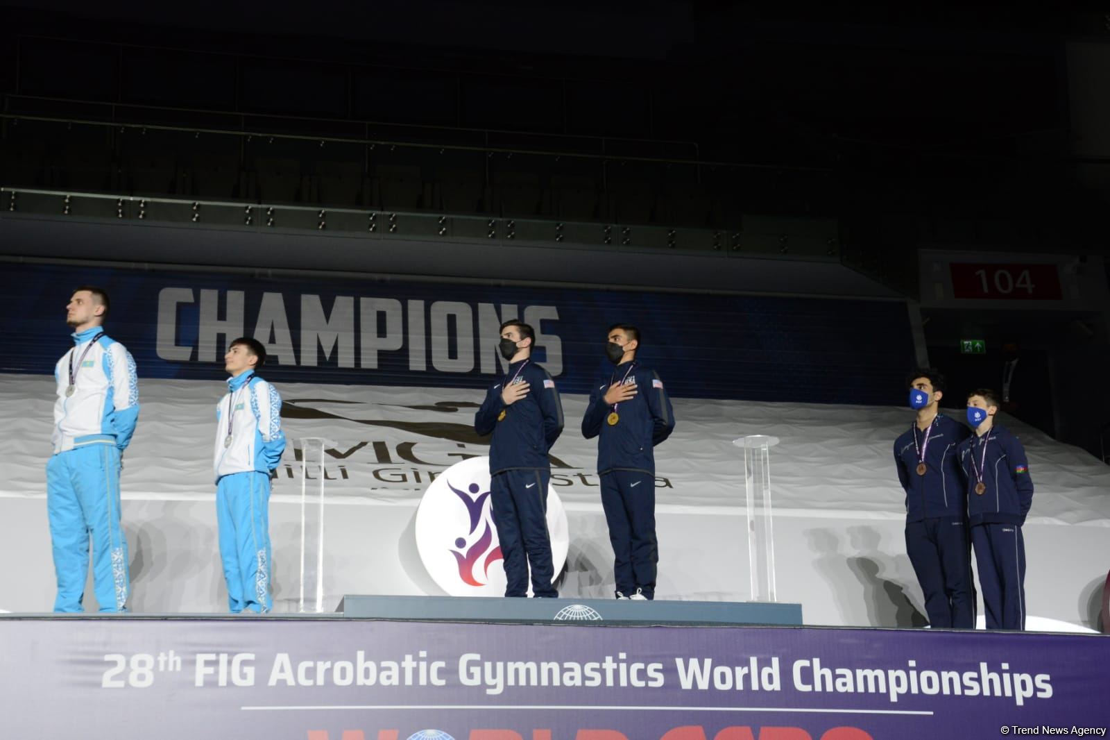Baku hosts awards ceremony for women's, men's pairs at World Championships (PHOTO)