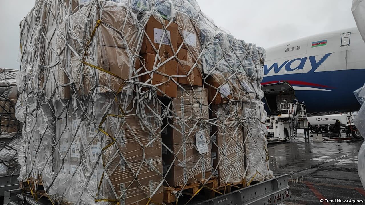 Azerbaijan sends more humanitarian aid to Ukraine (PHOTO/VIDEO)