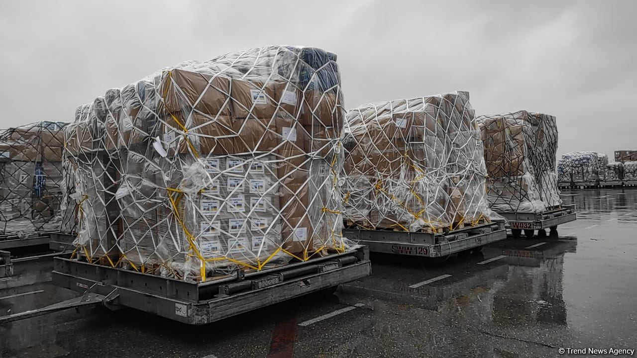 Azerbaijan sends more humanitarian aid to Ukraine (PHOTO/VIDEO)