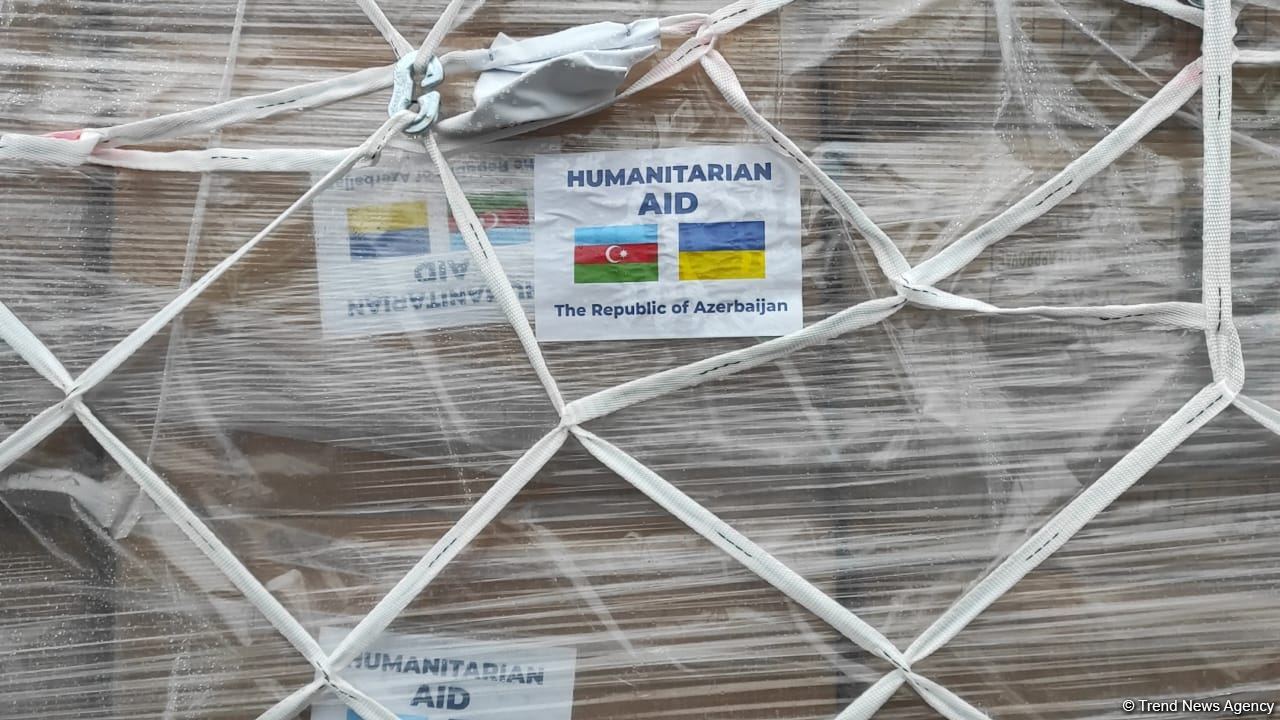 Azerbaijan sends 20 tons of humanitarian aid to Ukrainian city