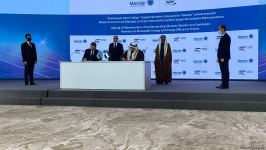 Azerbaijan, UAE’s Masdar company sign several agreements on renewable energy sources (PHOTO)