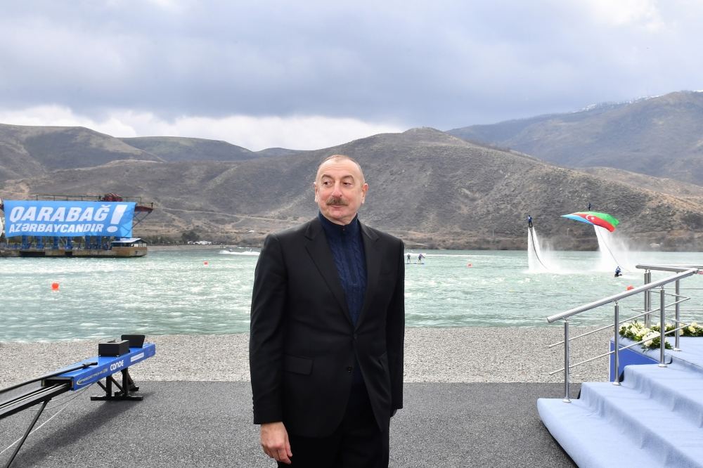 President Ilham Aliyev and First Lady Mehriban Aliyeva attend opening ceremony of first rowing training session in Sugovushan settlement (PHOTO/VIDEO)