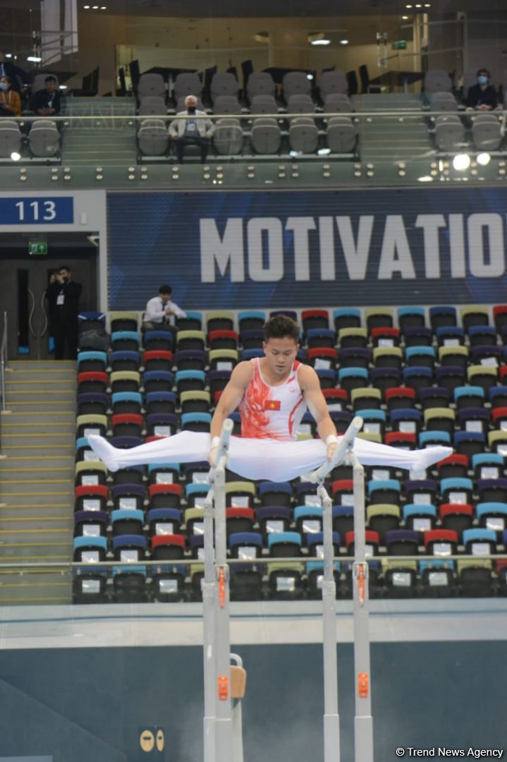 First day of FIG Artistic Gymnastics Apparatus World Cup starts in Baku (PHOTO)