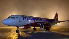 Kazakh low-cost airline makes first flight to Baku (PHOTO)