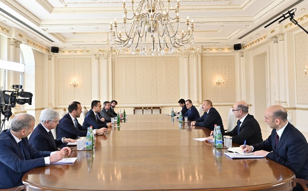 President Ilham Aliyev receives delegation led by Minister of Foreign Affairs and International Cooperation of Italy (VIDEO)