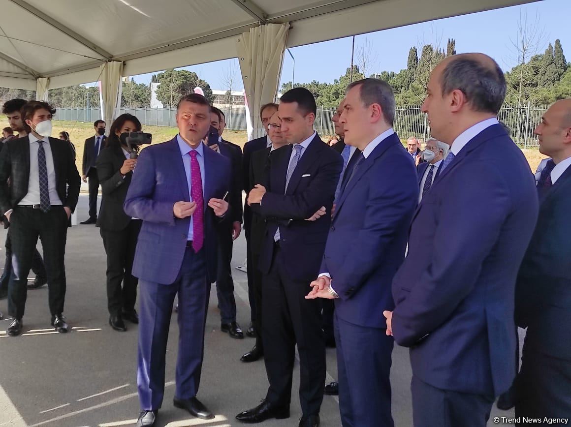 Azerbaijan, Italy sign document on building joint university (PHOTO)