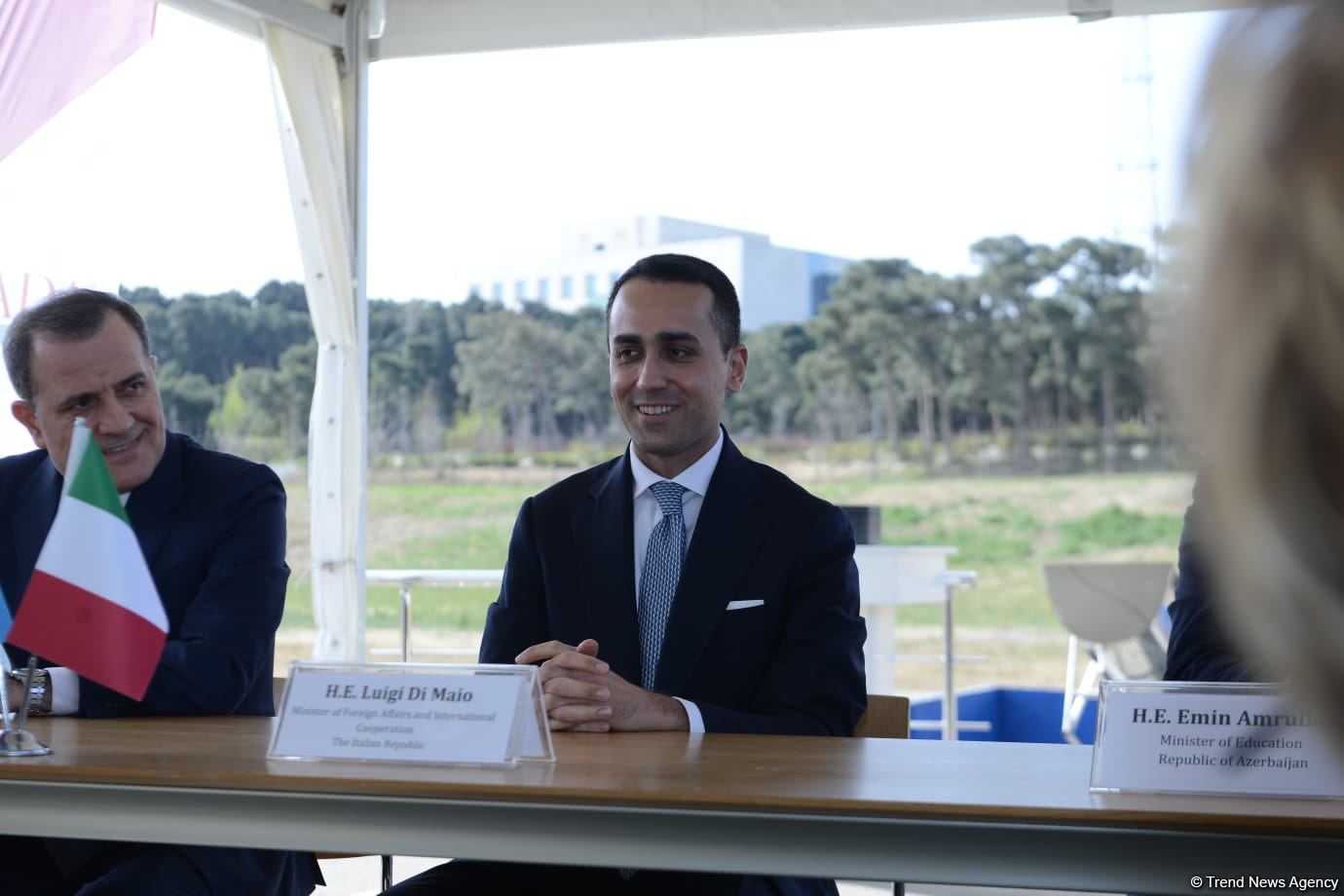 Azerbaijan, Italy sign document on building joint university (PHOTO)