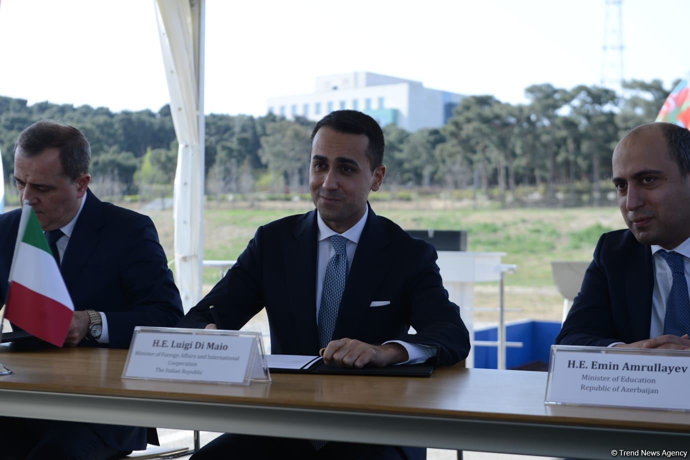 Azerbaijan, Italy sign document on building joint university (PHOTO)