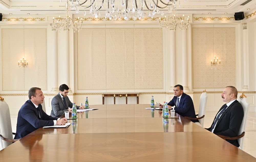 President Ilham Aliyev receives co-chair of Israel-Azerbaijan Joint Intergovernmental Commission, Minister of Tourism of Israel Yoel Razvozov (VIDEO)