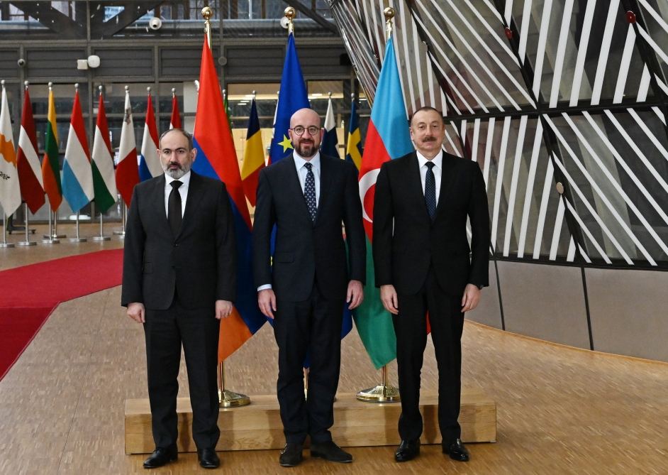 Meeting of President Ilham Aliyev with President of European Council and Prime Minister of Armenia in format of working dinner was held in Brussels (PHOTO/VIDEO)