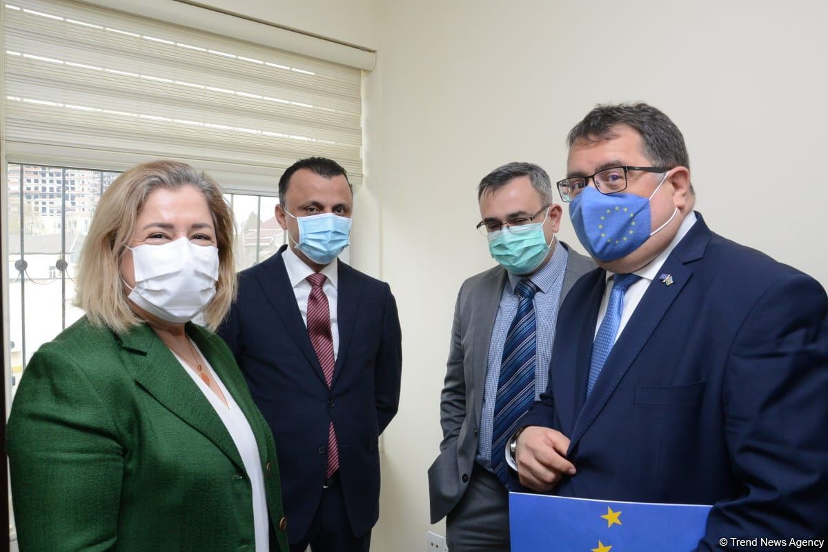 Azerbaijan receives special equipment within EU and WHO project (PHOTO)