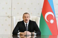 President Ilham Aliyev receives members of Azerbaijani national team participating in European Wrestling Championships in Hungary (PHOTO/VIDEO)