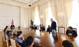 President Ilham Aliyev receives members of Azerbaijani national team participating in European Wrestling Championships in Hungary (PHOTO/VIDEO)