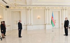 President Ilham Aliyev receives credentials of incoming ambassador of Cuba (PHOTO/VIDEO)