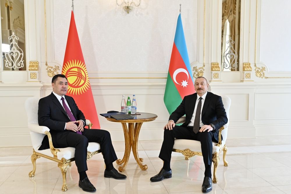 Azerbaijani, Kyrgyz presidents hold one-on-one meeting (PHOTO/VIDEO)