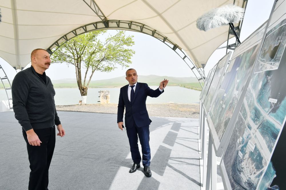 President Ilham Aliyev views restoration work to be carried out at Kondalanchay reservoirs in Fuzuli (PHOTO/VIDEO)