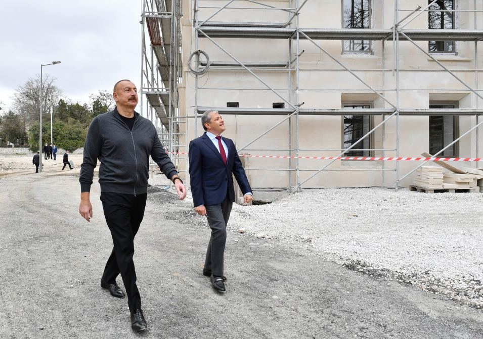 President Ilham Aliyev gets acquainted with major overhaul of administrative building and construction of conference hall in Shusha (PHOTO/VIDEO)