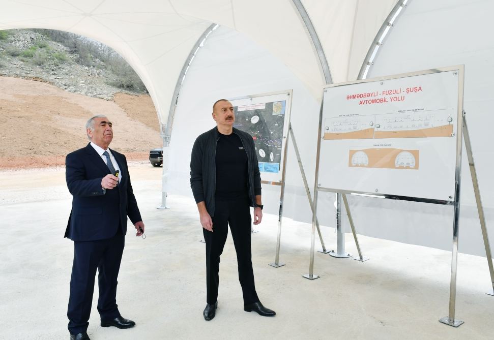 President Ilham Aliyev views construction of Ahmadbayli-Fuzuli-Shusha highway (PHOTO/VIDEO)
