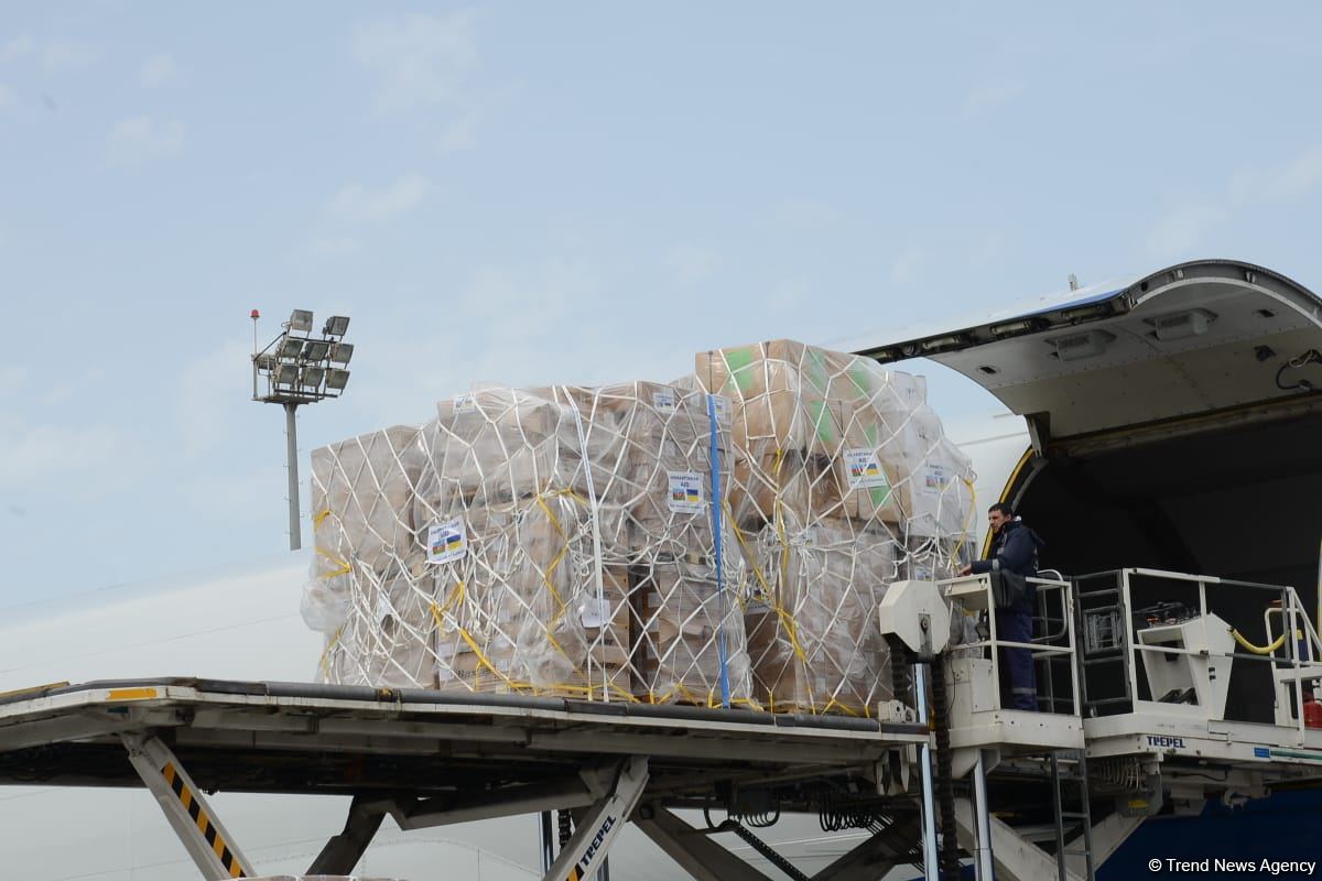 Azerbaijan sends another batch of humanitarian aid to Ukraine (PHOTO)