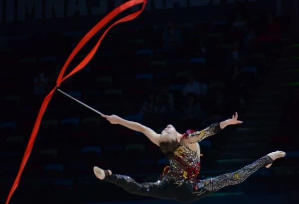 Best moments of second day of FIG Rhythmic Gymnastics World Cup in Baku (PHOTO)