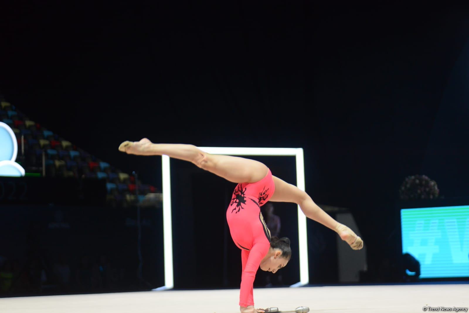 Azerbaijani athletes present program with clubs at 9th FIG World Cup in Baku (PHOTO)