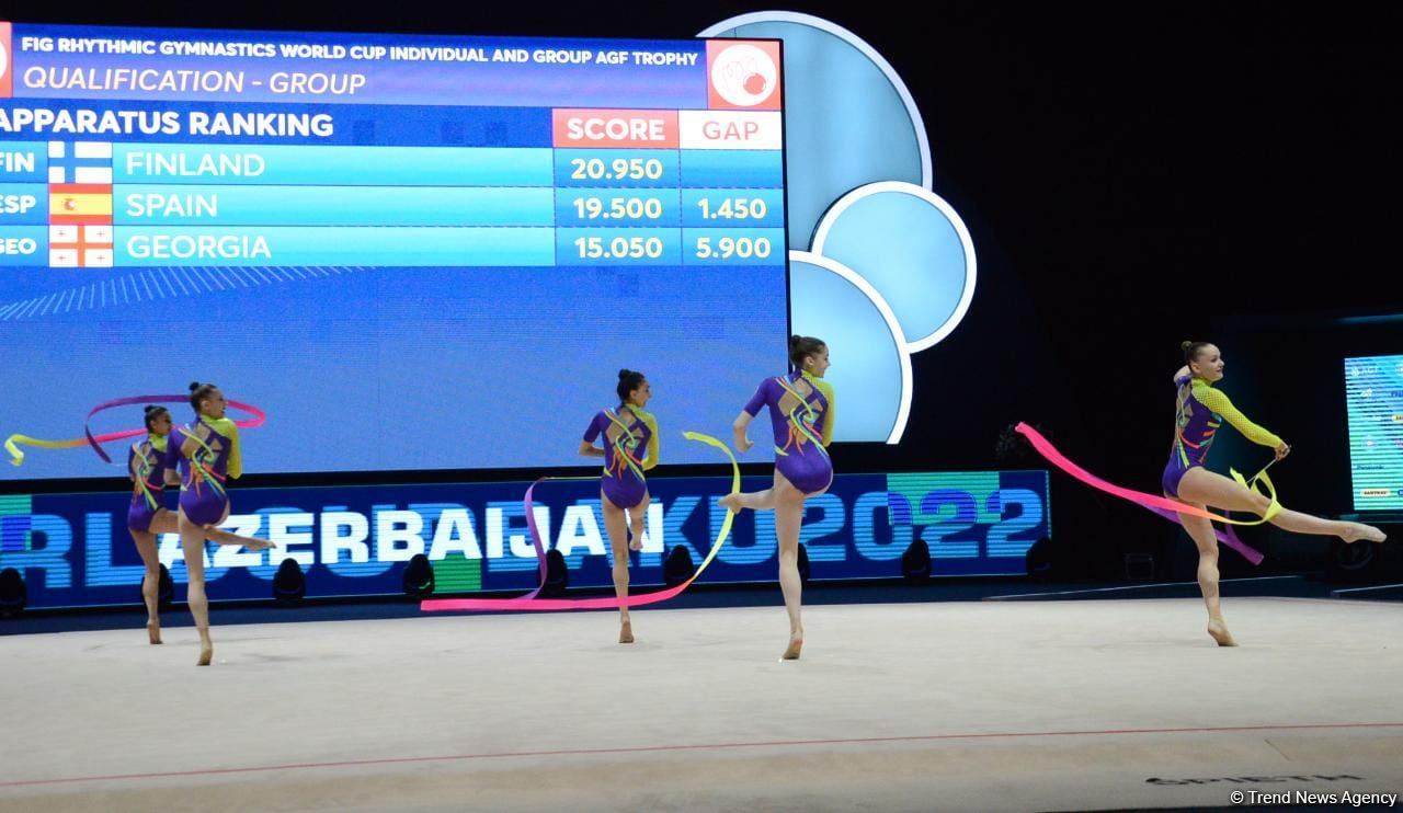Azerbaijani team wins first intermediate place in exercise with three ribbons and two balls (PHOTO)
