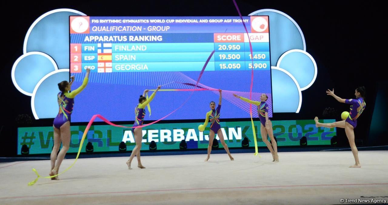 Azerbaijani team wins first intermediate place in exercise with three ribbons and two balls (PHOTO)