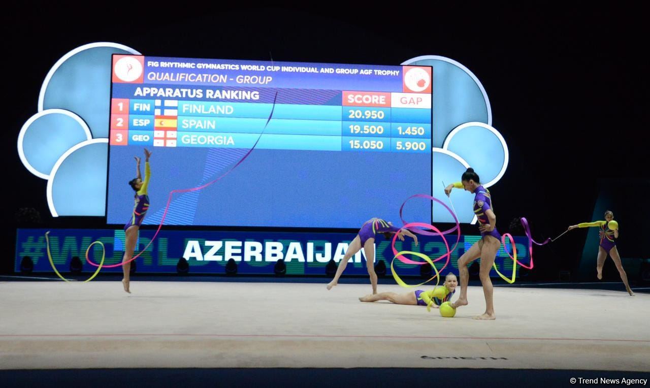 Azerbaijani team wins first intermediate place in exercise with three ribbons and two balls (PHOTO)