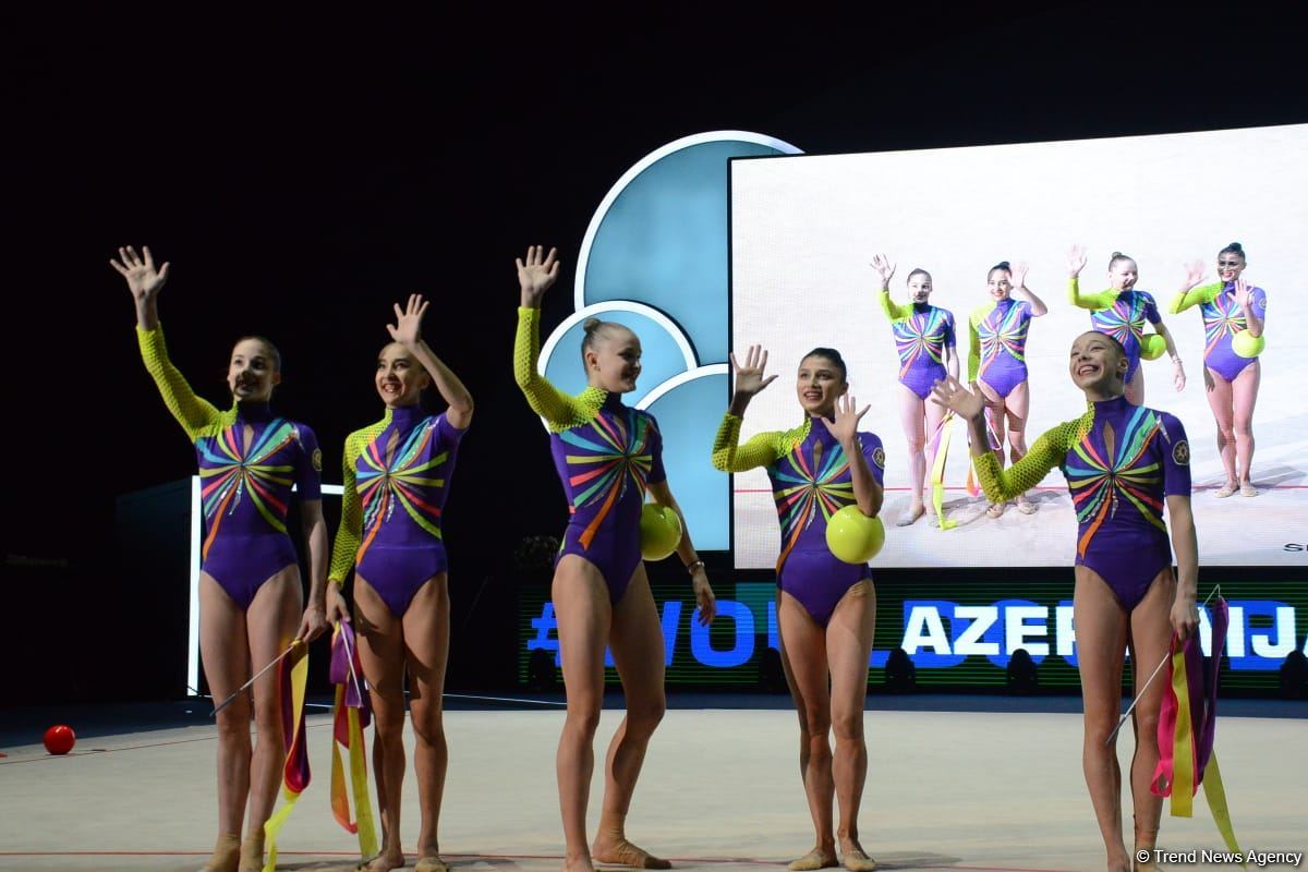 Azerbaijani team wins first intermediate place in exercise with three ribbons and two balls (PHOTO)