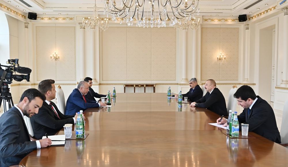President Ilham Aliyev receives Israeli Finance Minister (VIDEO)