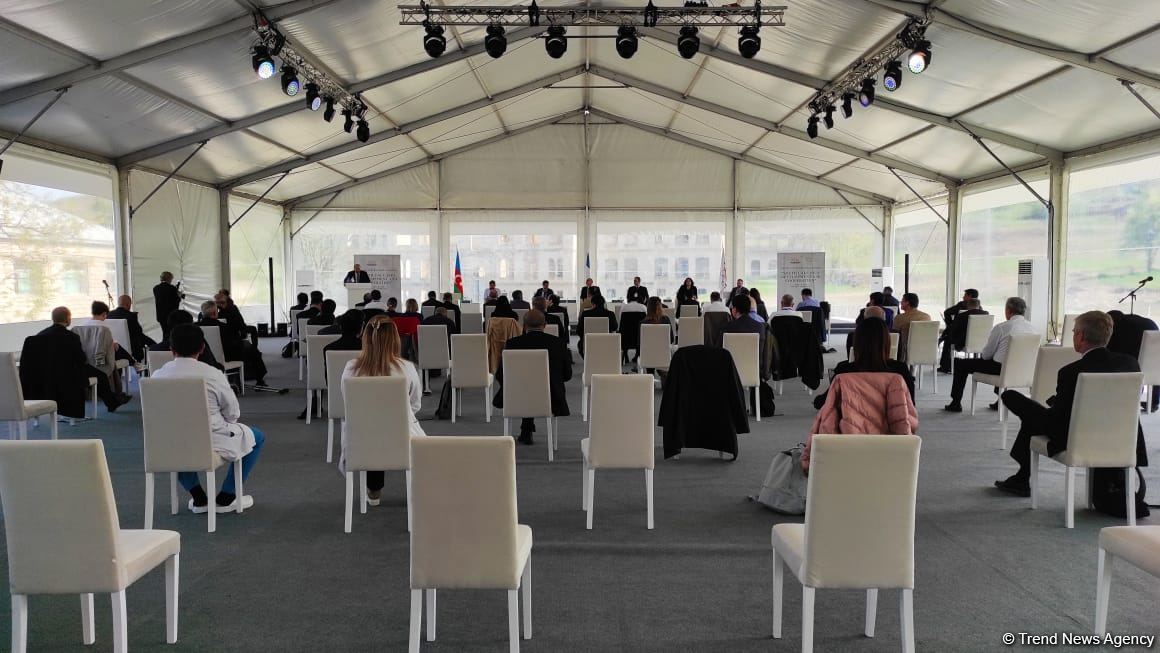 Azerbaijan sends message of readiness for peace - president's special representative (PHOTO)