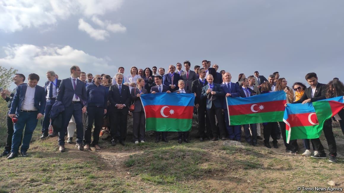 Participants of international conference visit historical places of Azerbaijan's Shusha (PHOTO)