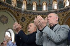 Ramadan holiday prayer carried out at Azerbaijani mosques (PHOTO)