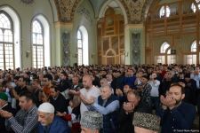 Ramadan holiday prayer carried out at Azerbaijani mosques (PHOTO)