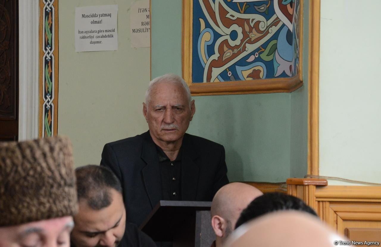 Ramadan holiday prayer carried out at Azerbaijani mosques (PHOTO)