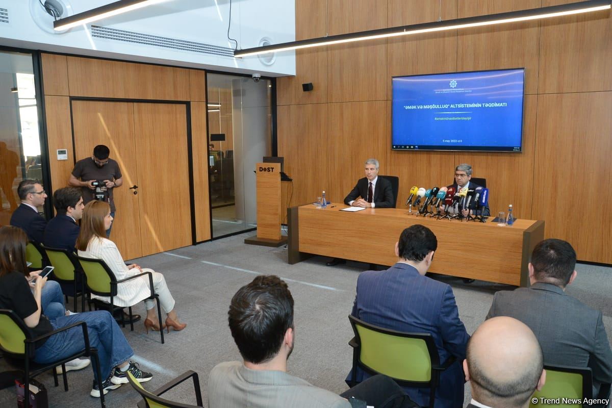 Azerbaijani Labor Ministry launches Labor Relations and Employment subsystem (PHOTO)