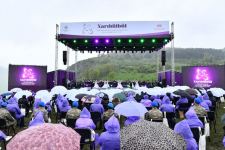 President Ilham Aliyev, First Lady Mehriban Aliyeva attend opening of 5th “Kharibulbul” International Folklore Festival  (PHOTO/VIDEO)